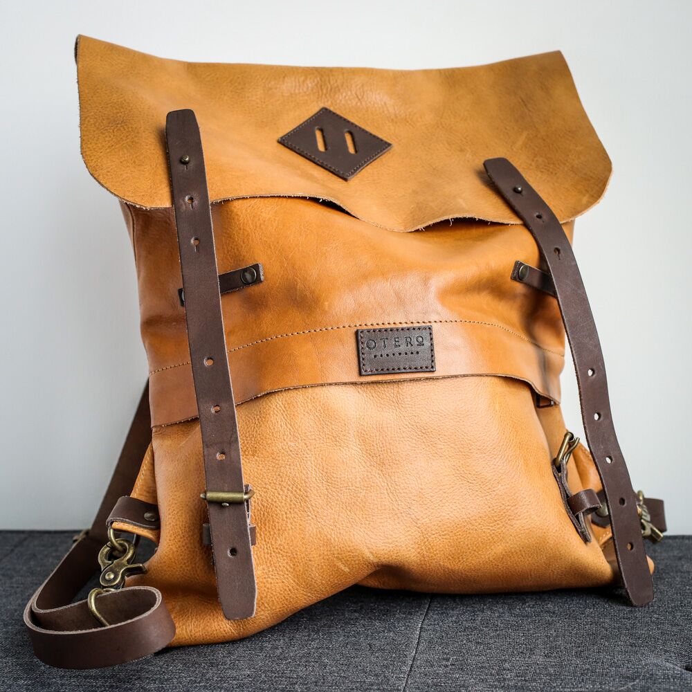 classic commuter leather backpack