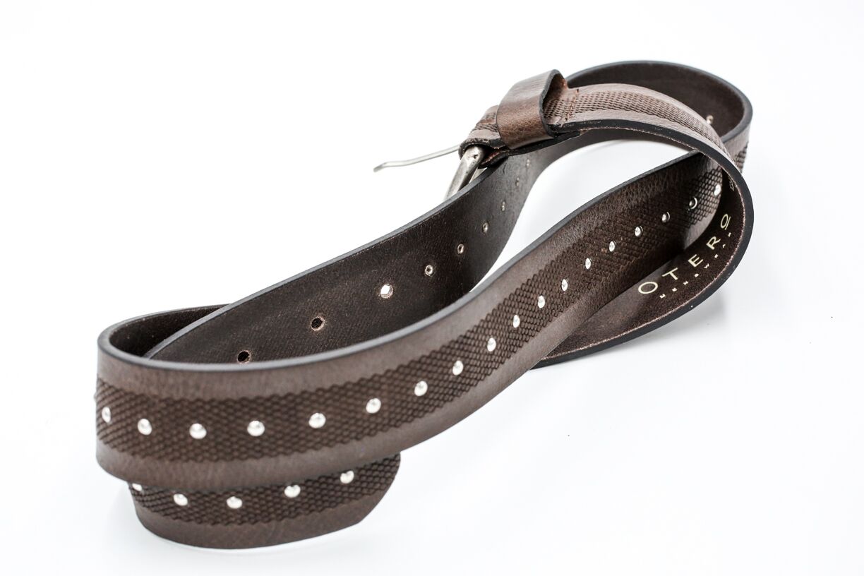 dark brown riveted belt